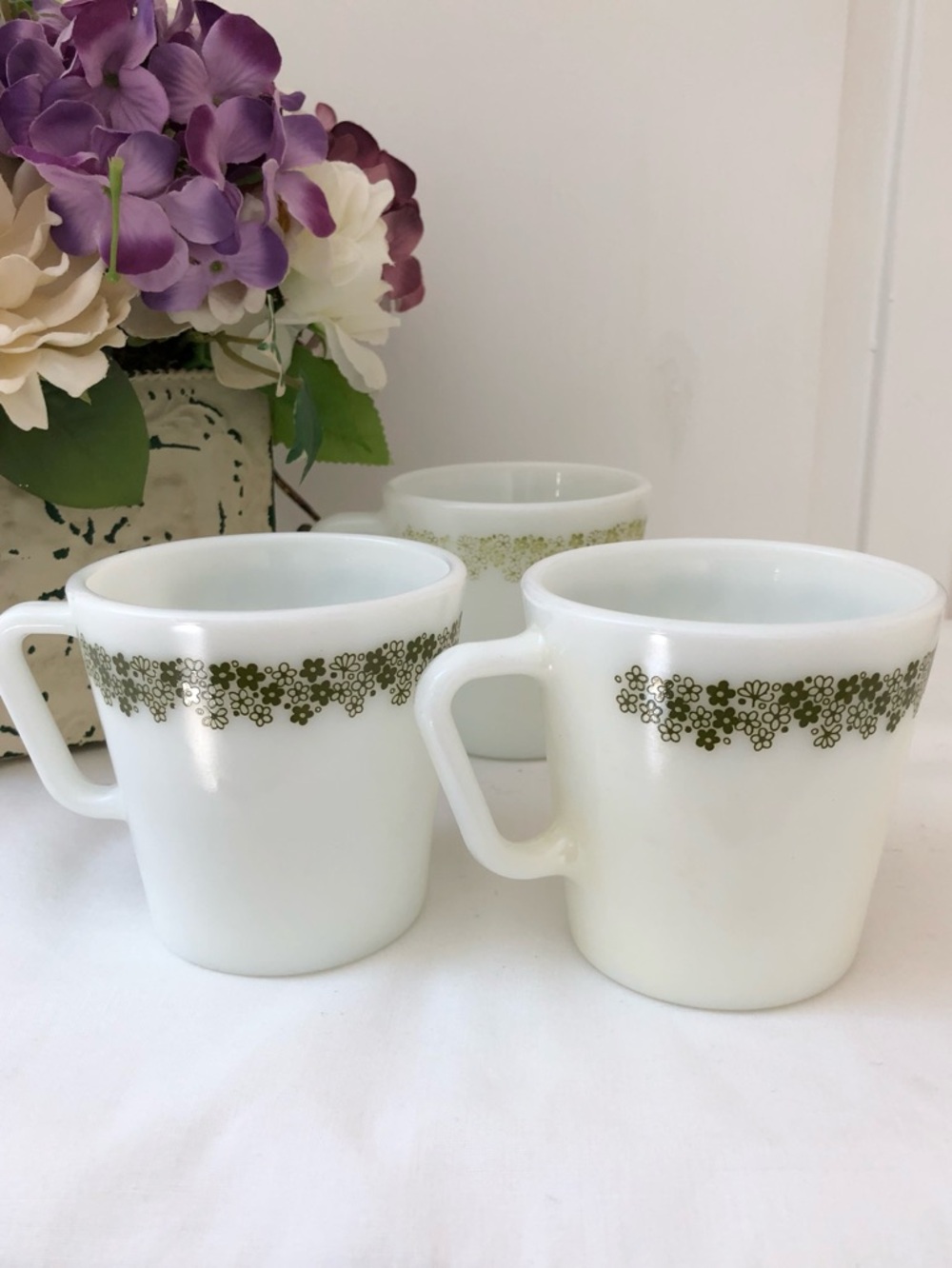 Vintage Pyrex Spring Blossom Milk Glass Three Cups Mugs - Picture 5 of 12